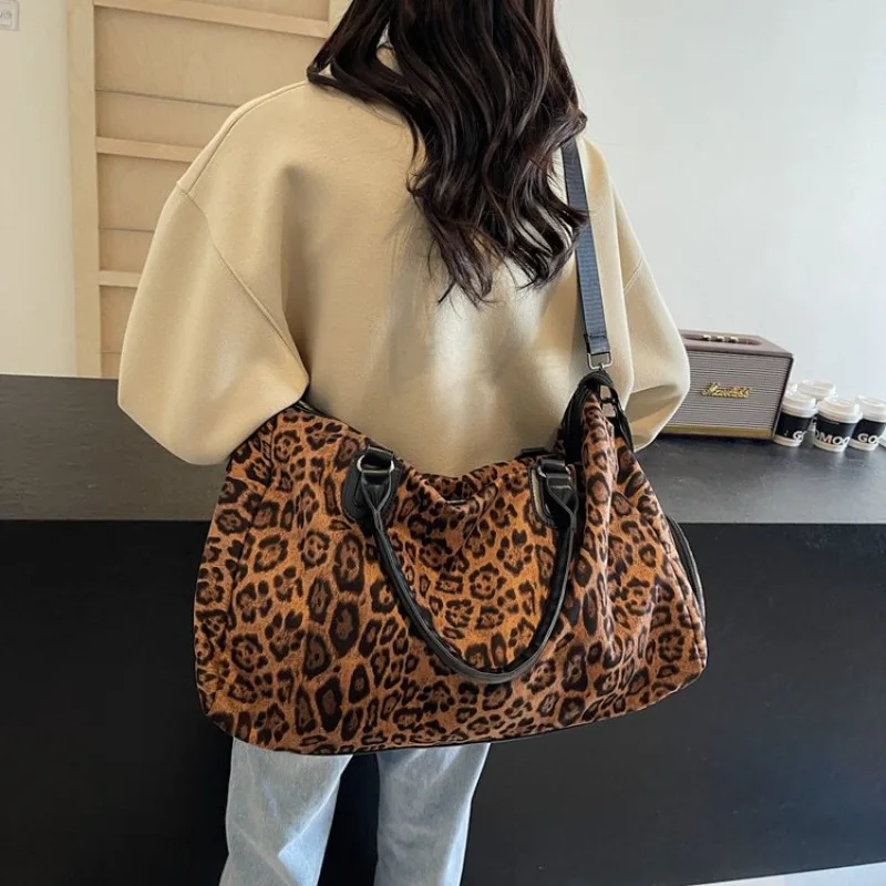 Trendy luipaardprint reistasse - Dry Bag Roll Top recensie en prijs